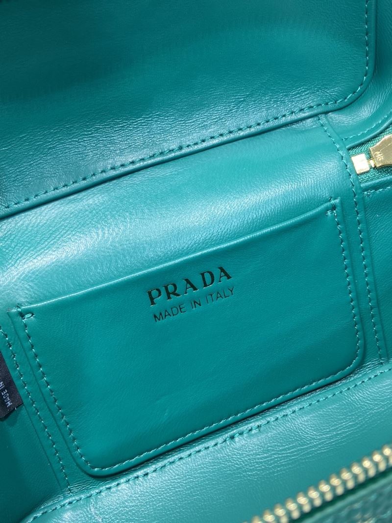 Pra*a box bags